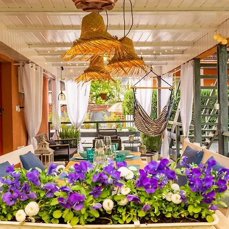 Apartament Inosasino Z Basenem I Sauną *