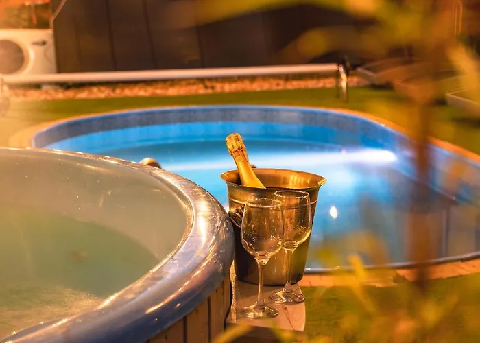 Inosasino Z Basenem I Sauna Lägenhet *